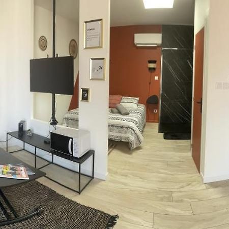 Studio Cosy Tt Confort Proche Aeroport 科隆别索尼约 外观 照片